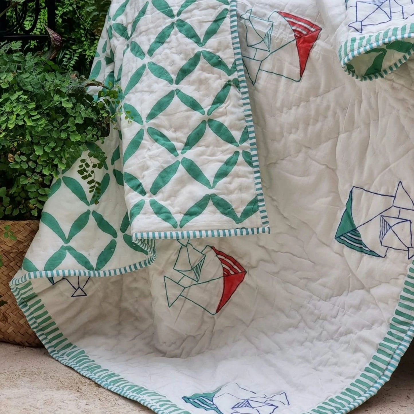 Organic Cotton Quilt - Pretty Kites