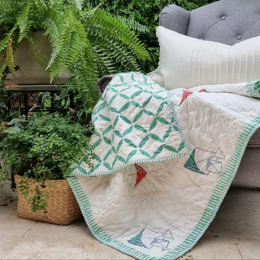 Organic Cotton Quilt - Pretty Kites